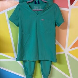 FIGS Technical Collection Surgical Green- XS